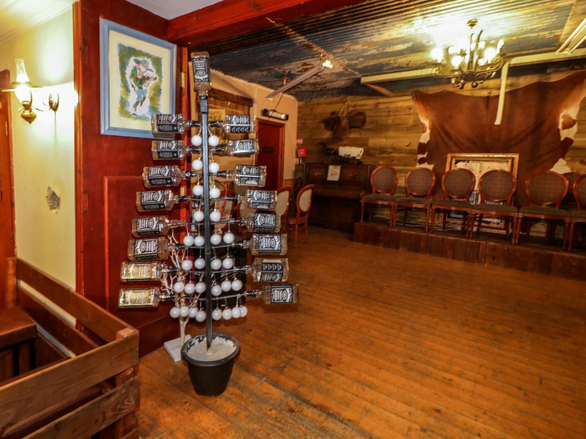Apache Falls Lodge リマバディ エクステリア 写真